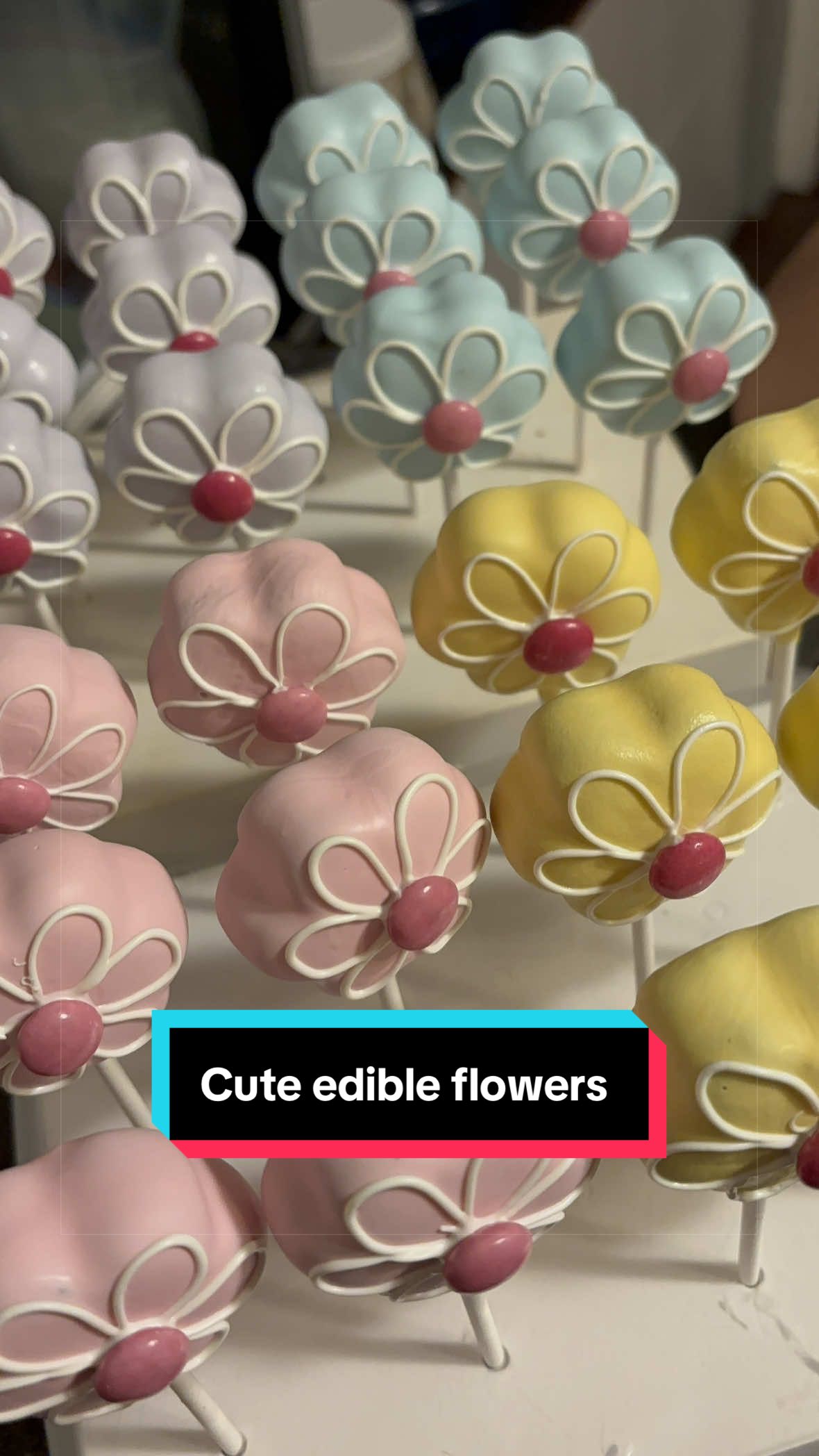 @JKSweetCakePops