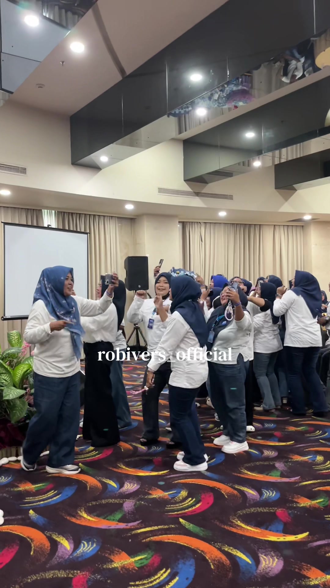 @Robivers_official