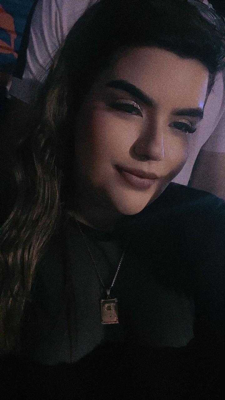 @vivi🦋