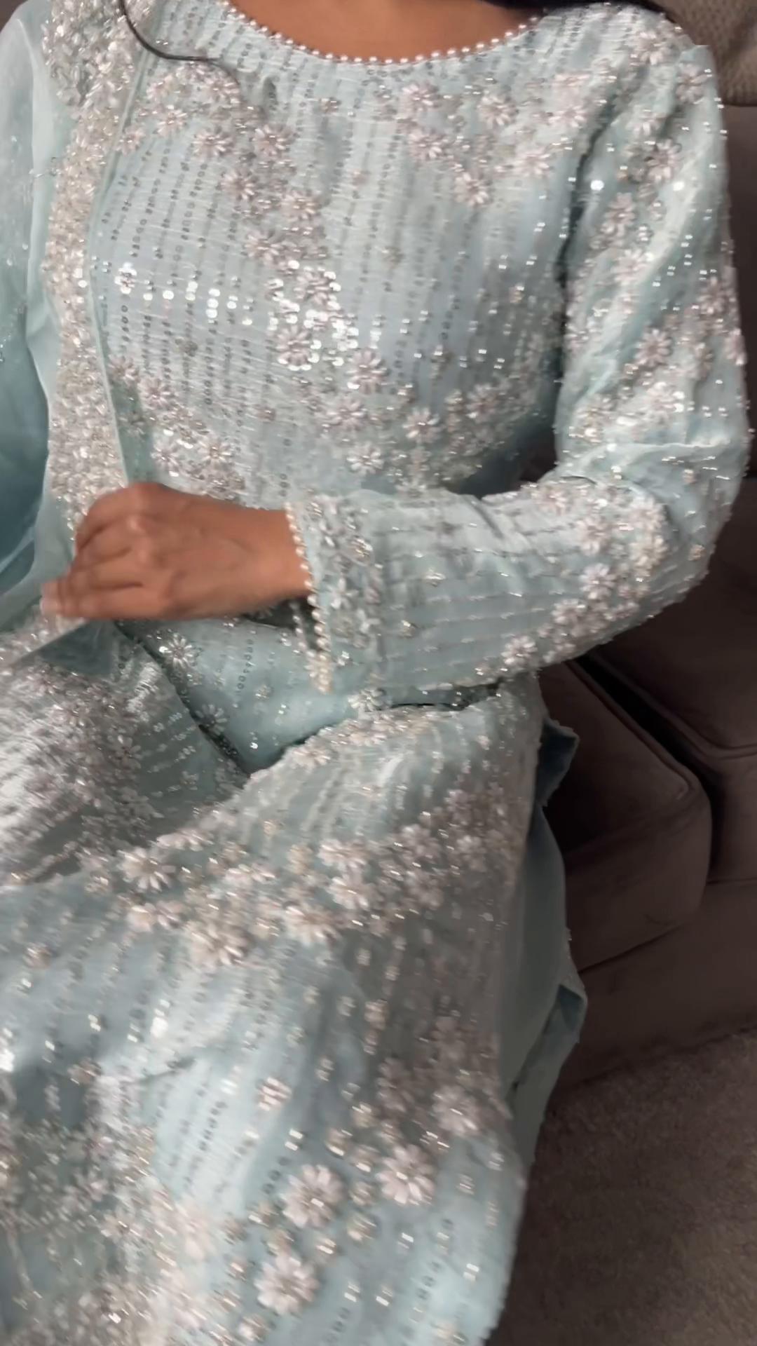 @PretByAziza