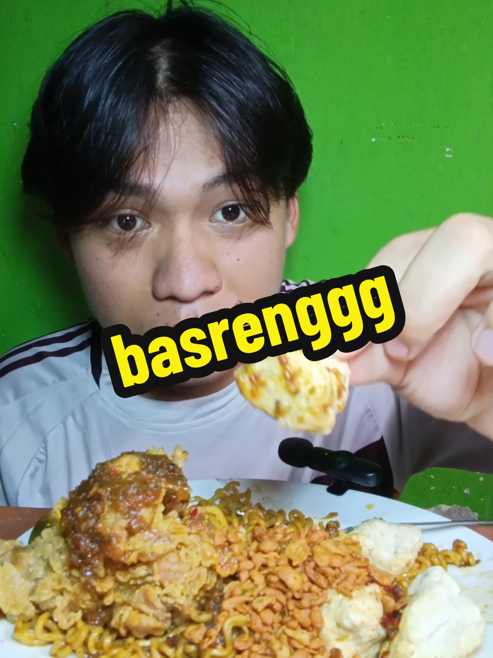 @eat hmzah🍗🍔🌭🥪