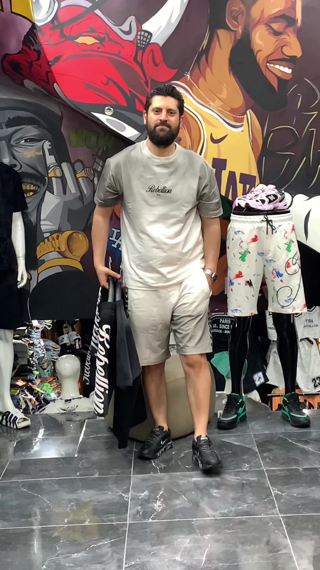 @Boutique B13
