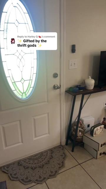 @👸🏽🪻