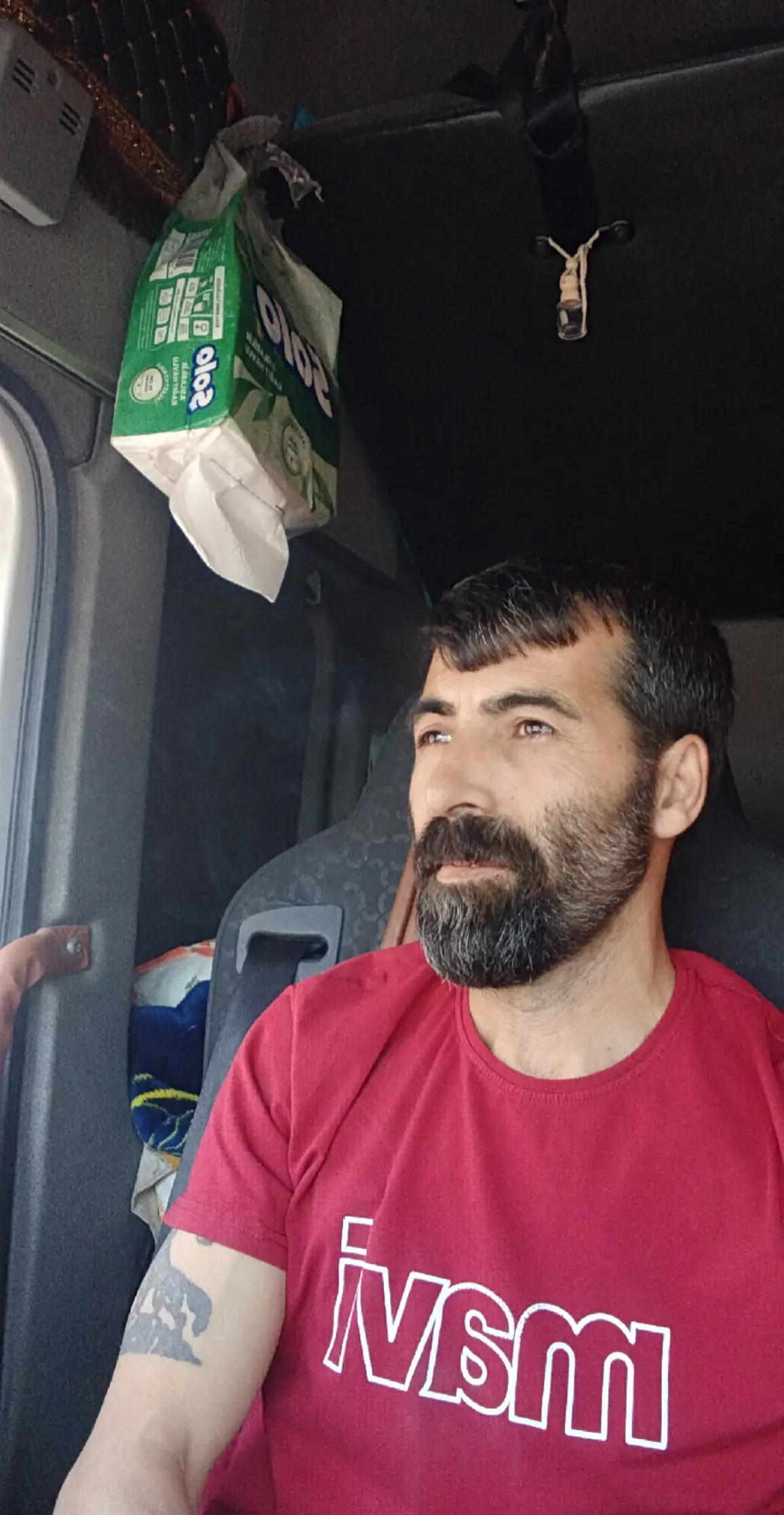@&Ouml;zcan Tasdeler
