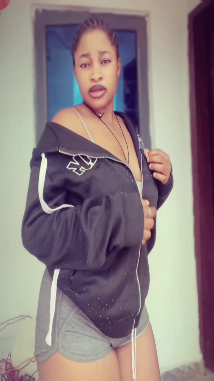 @Mirabell👅🥵