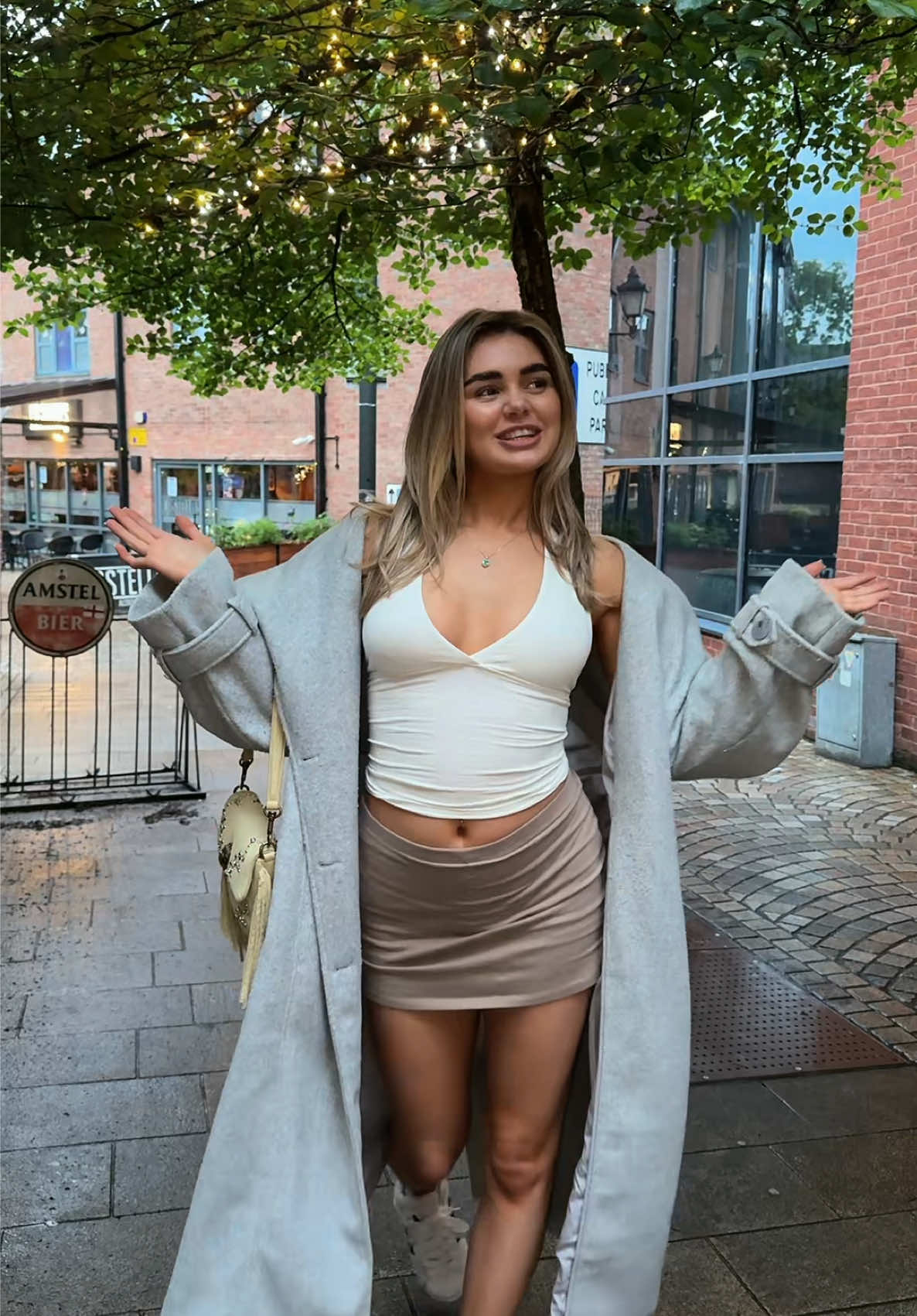 @𝐞𝐦