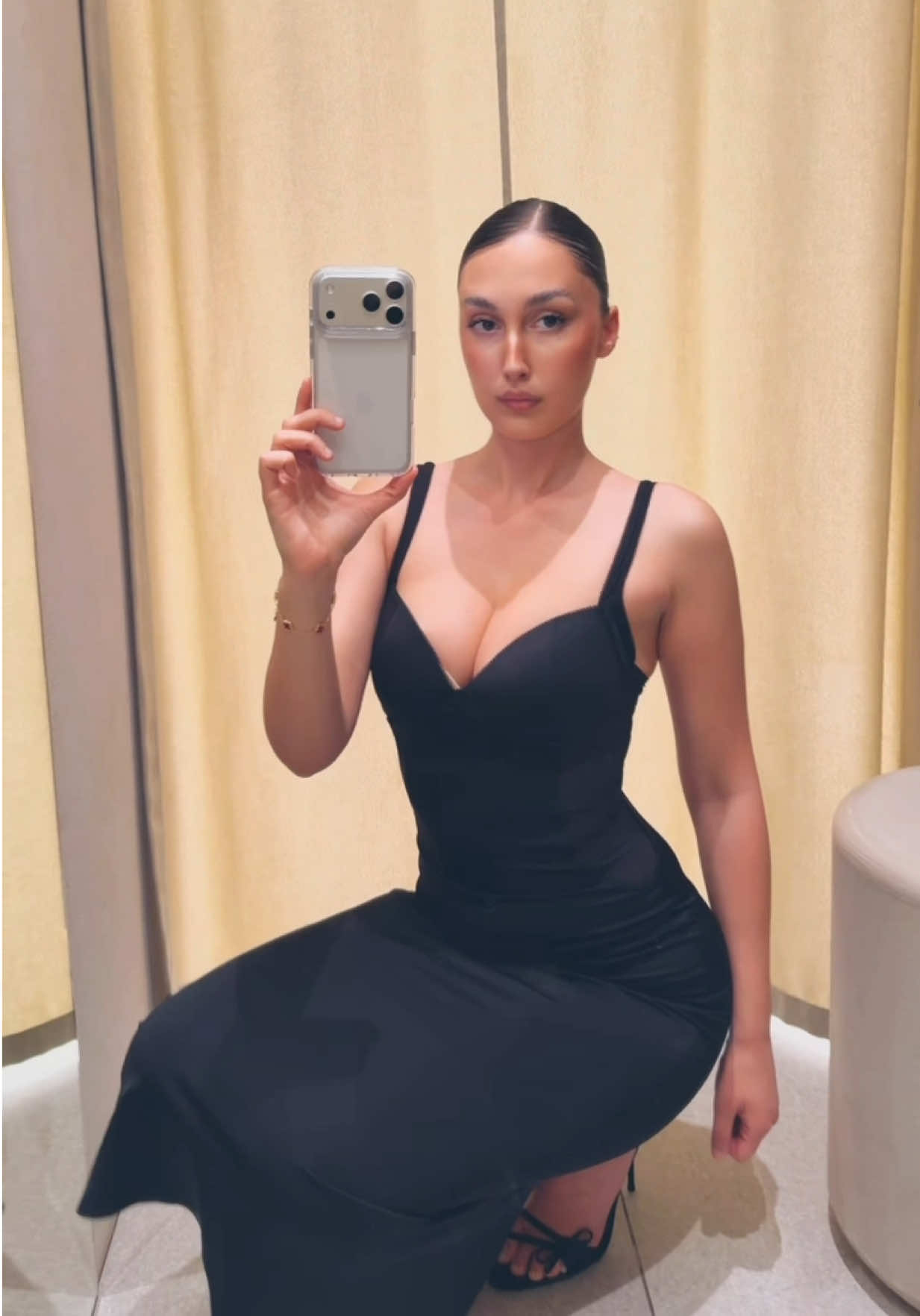@GiuliHoxha
