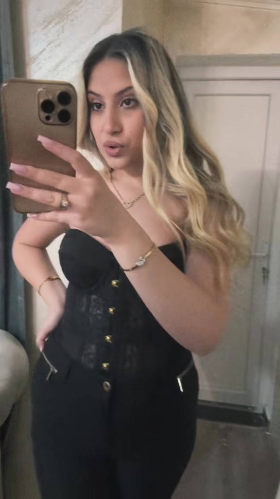 @𝑬𝒍𝒆𝒏𝒂