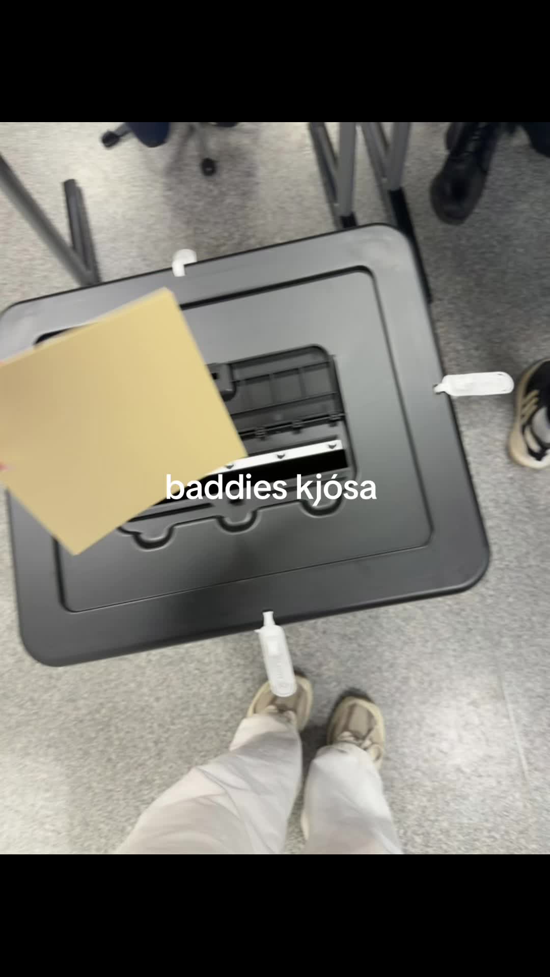 @Gugga &Iacute; G&uacute;mm&iacute;b&aacute;t