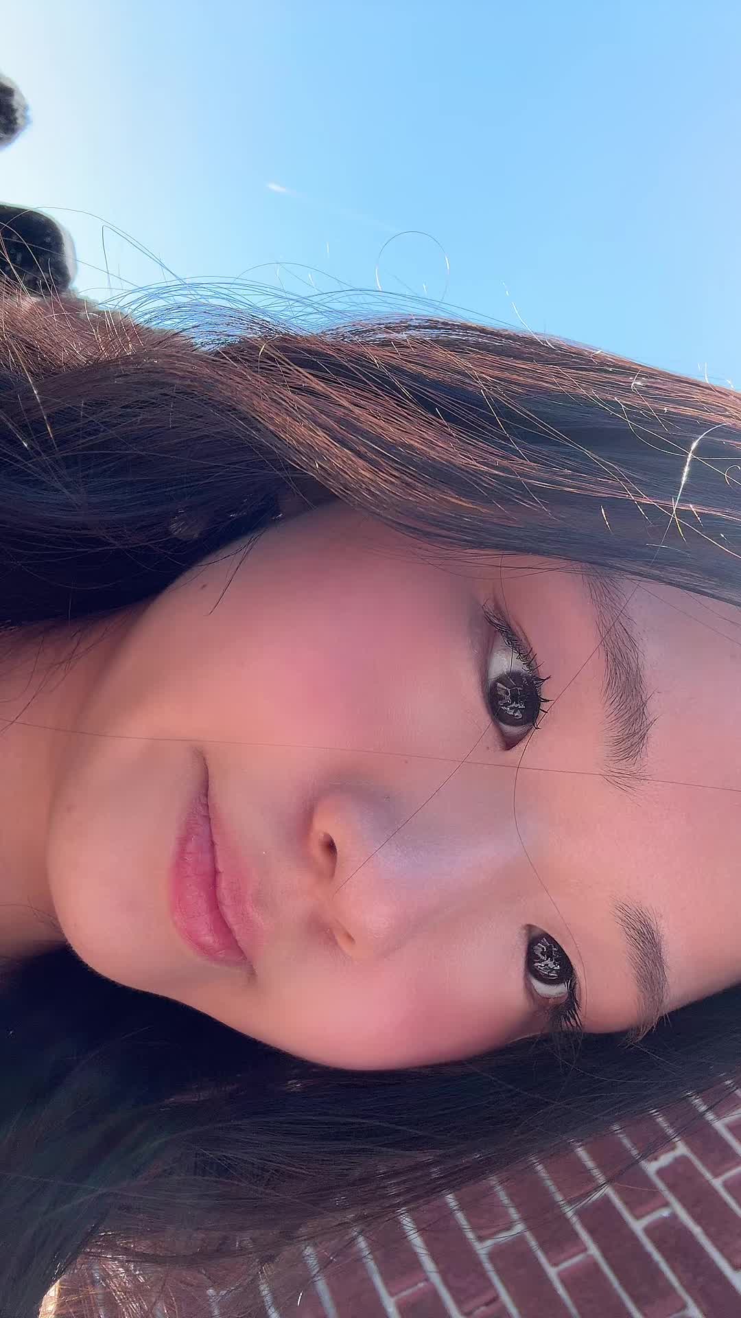 @lily