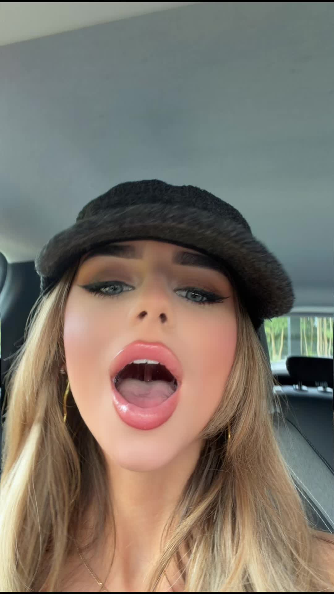 @JOYLIANA