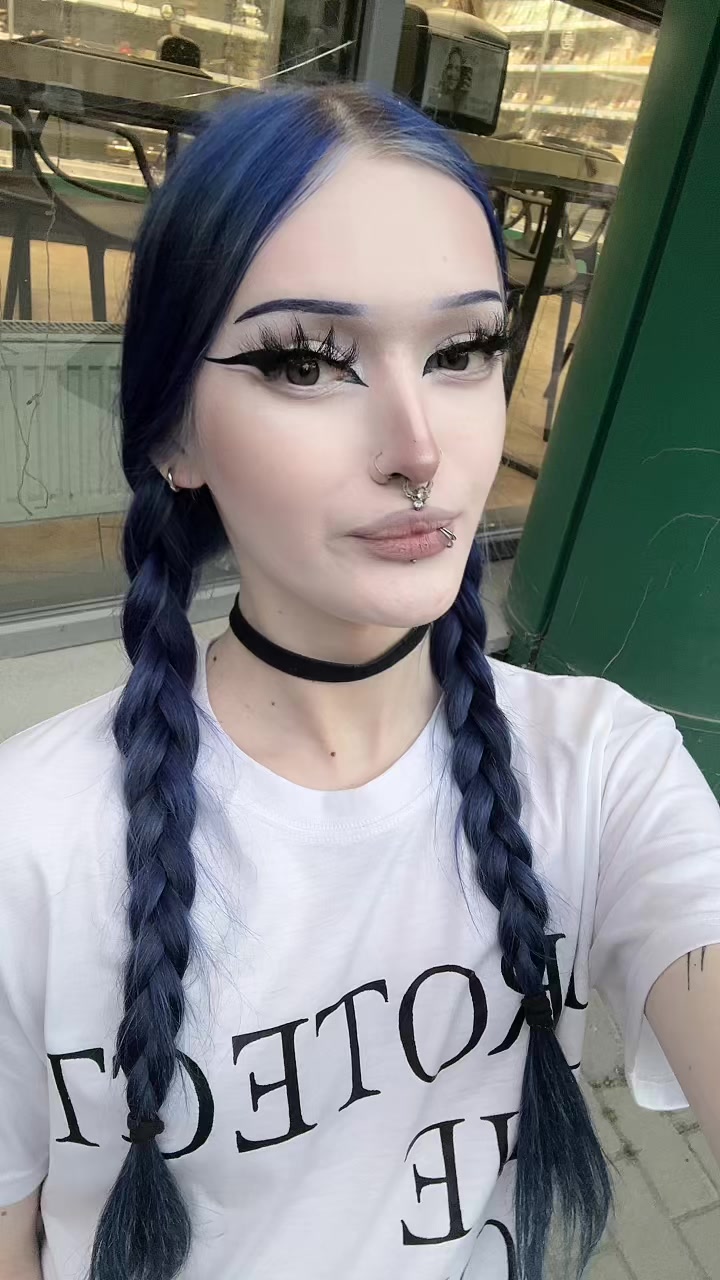 @мальвина