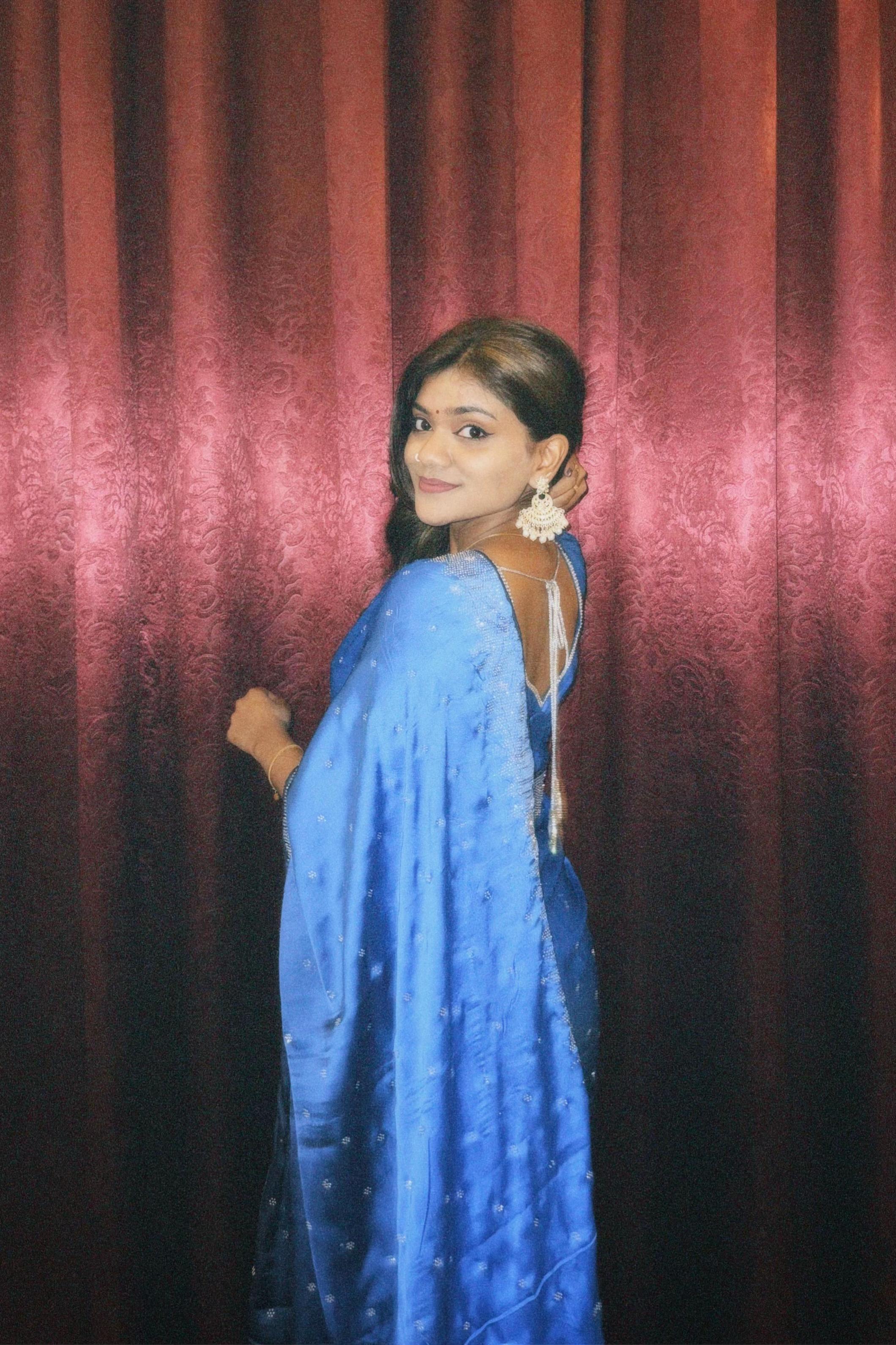 @yaashni_