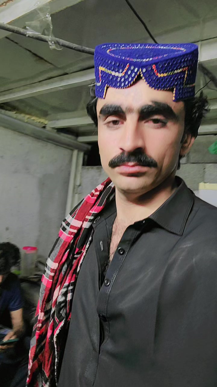 @🇦🇪✈️🇵🇰کنگ بوس سرور جکرانی