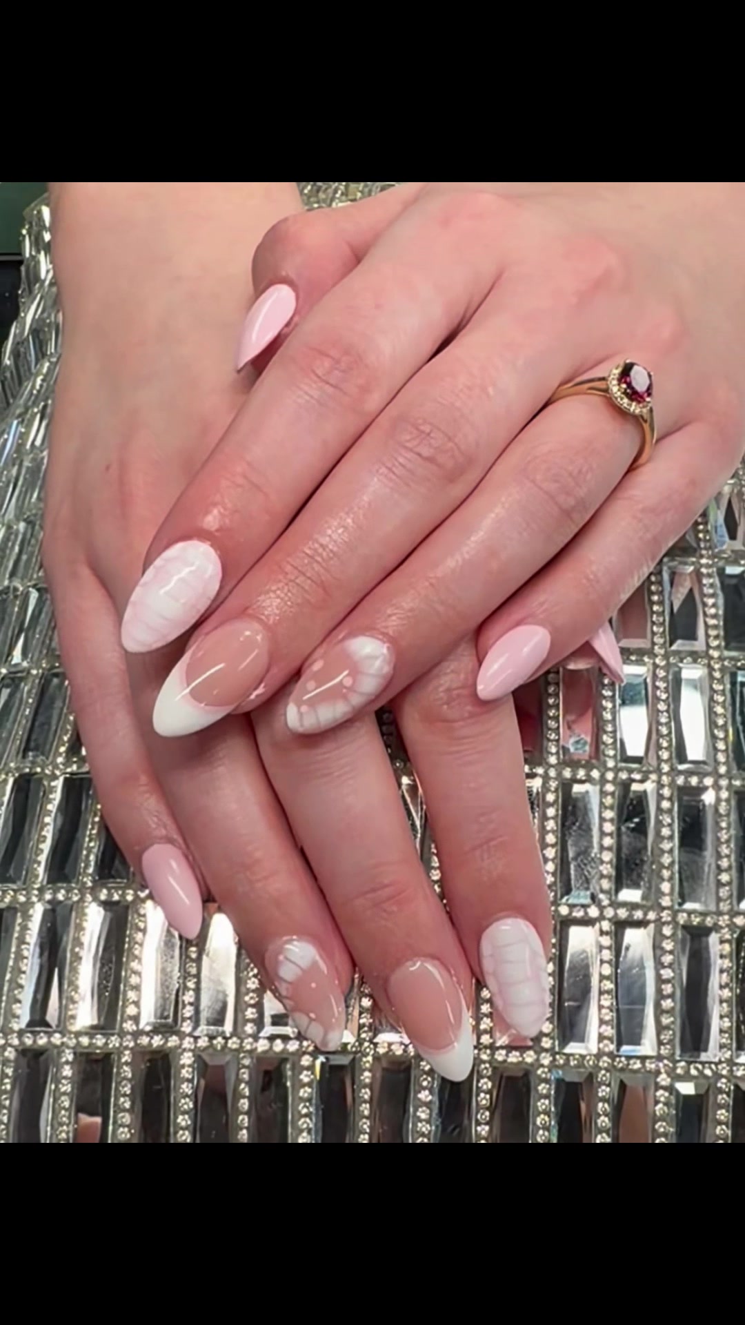 @_nails_by_cece