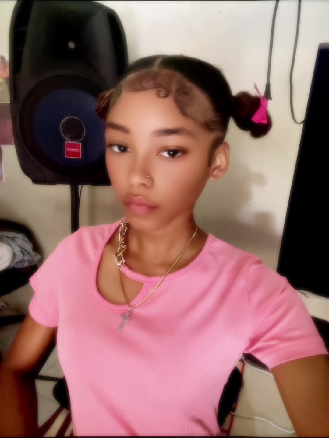 @𝓩𝖔𝖒𝖇𝖎𝖊🧟&zwj;♀️