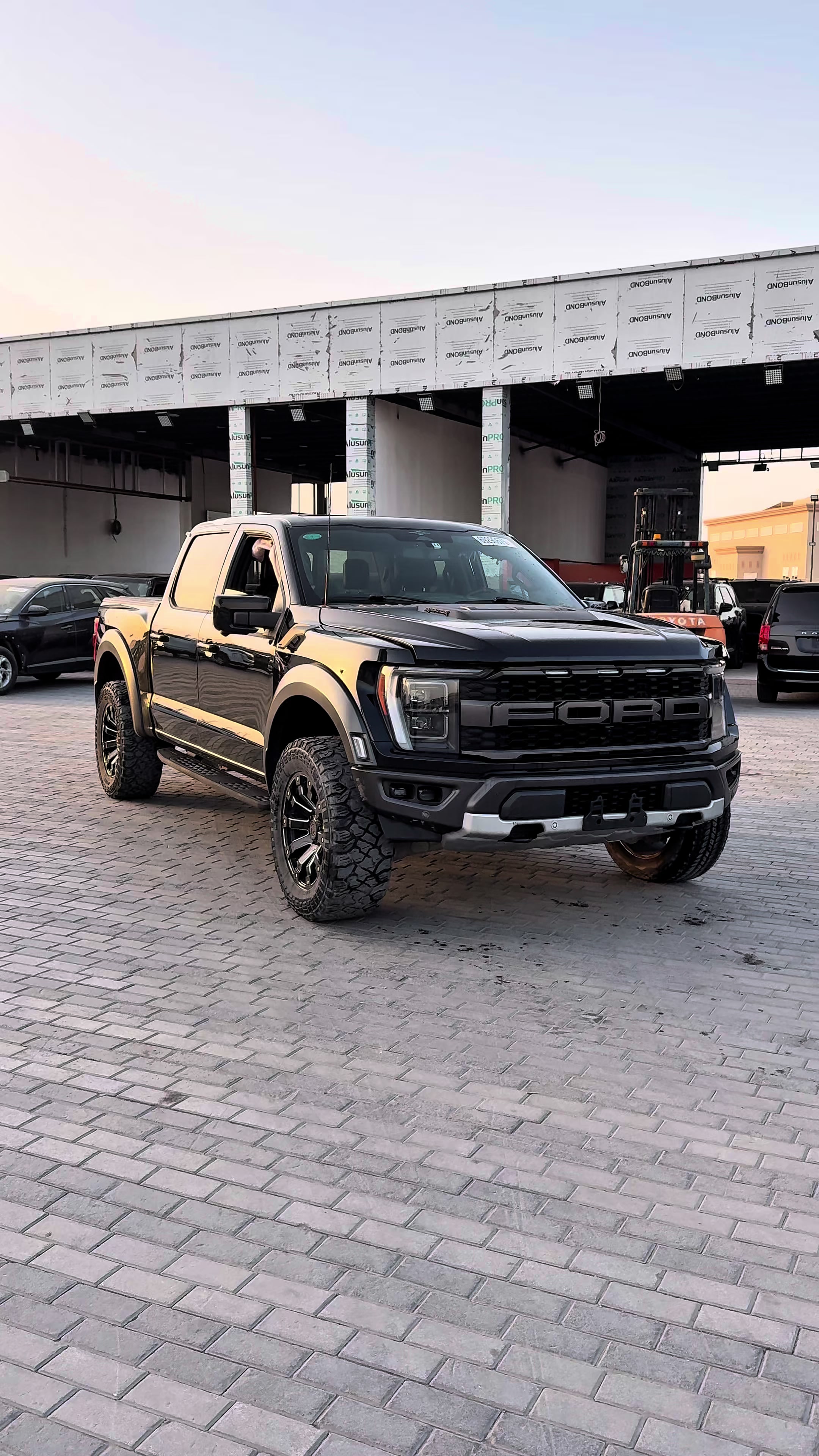 @📍Khat Al Jazeera Cars Auction