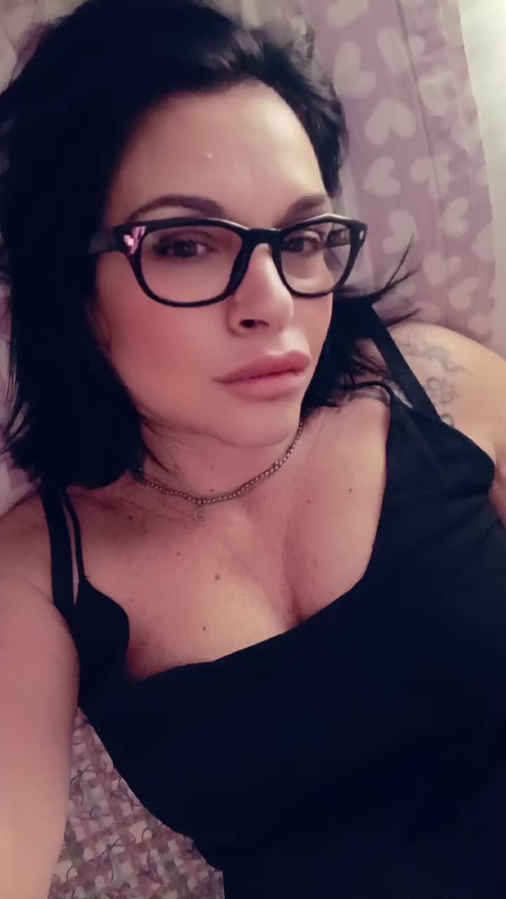 @claudia&hearts;️🍒🍒🍒🐞
