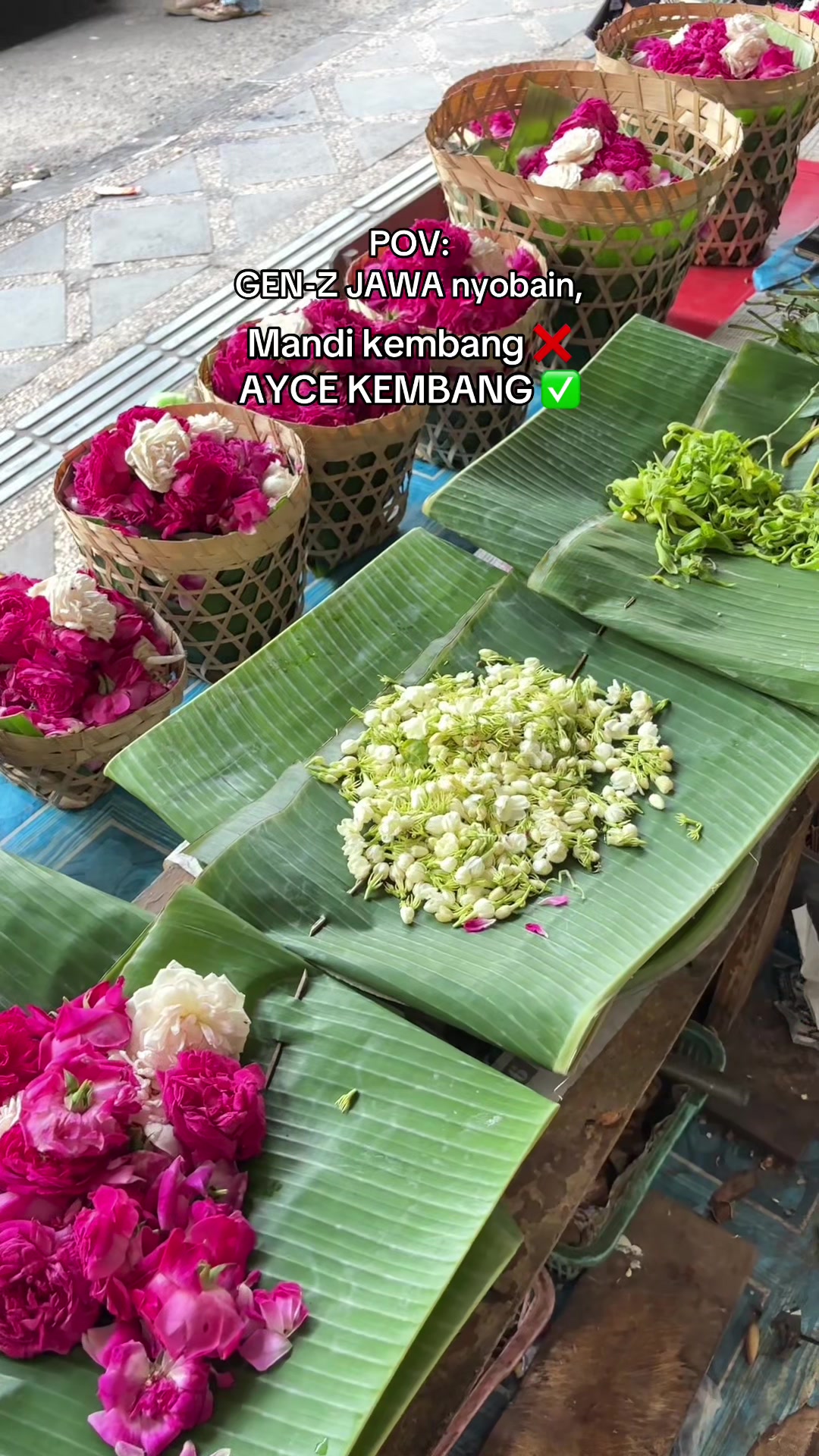 @Mbak Yu &mdash; Berkebaya 🪷