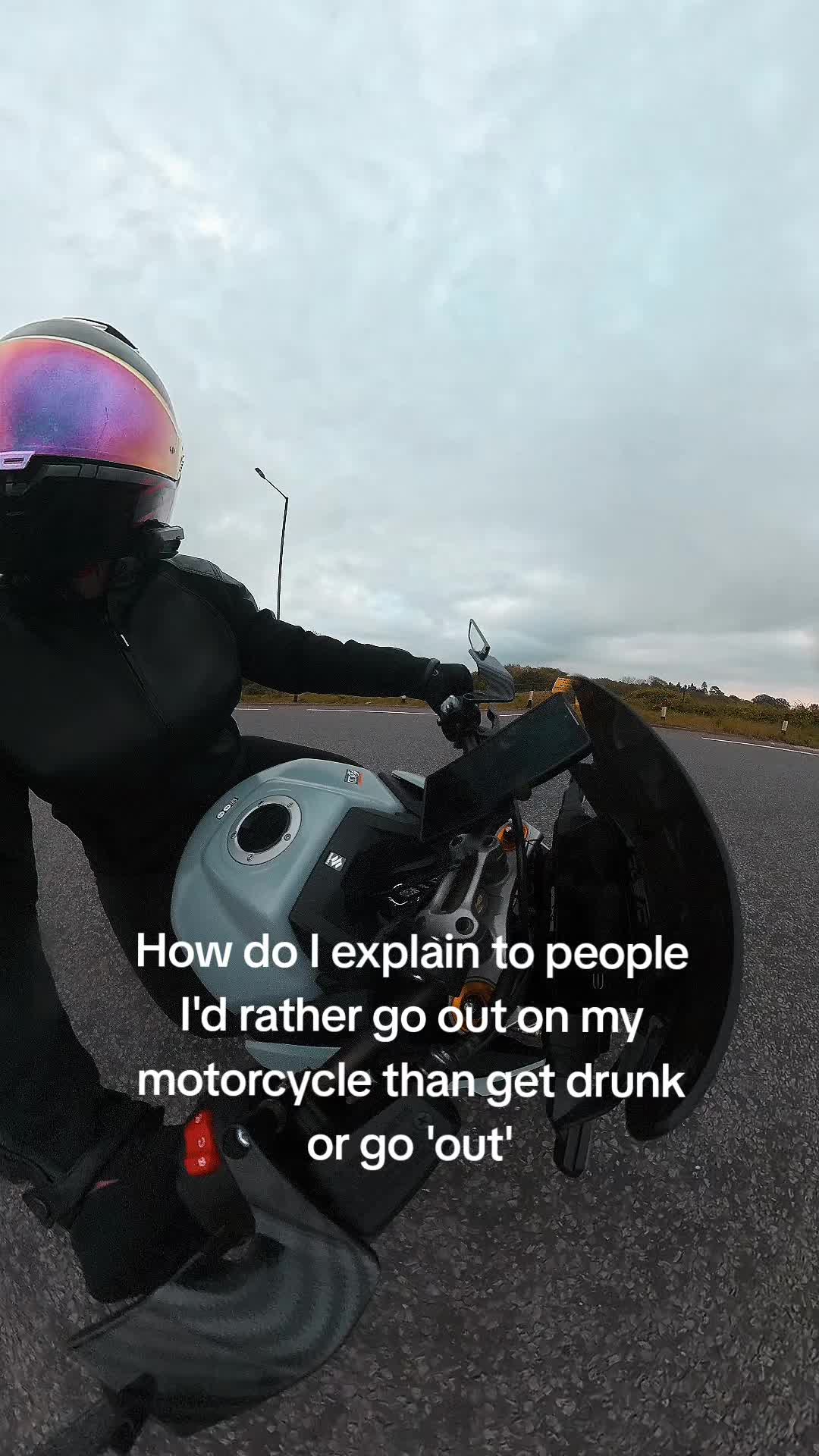 @Jess.thatbikergirl