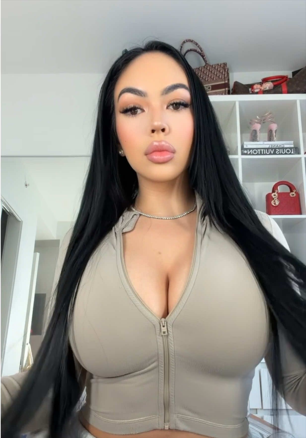 @M