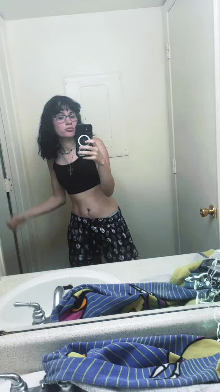 @lil.ghost.girl.bk