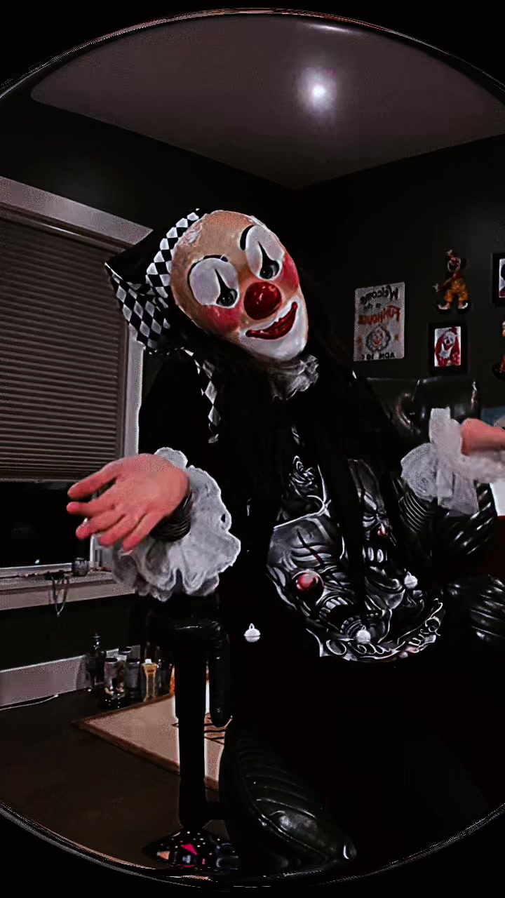 @clownlady