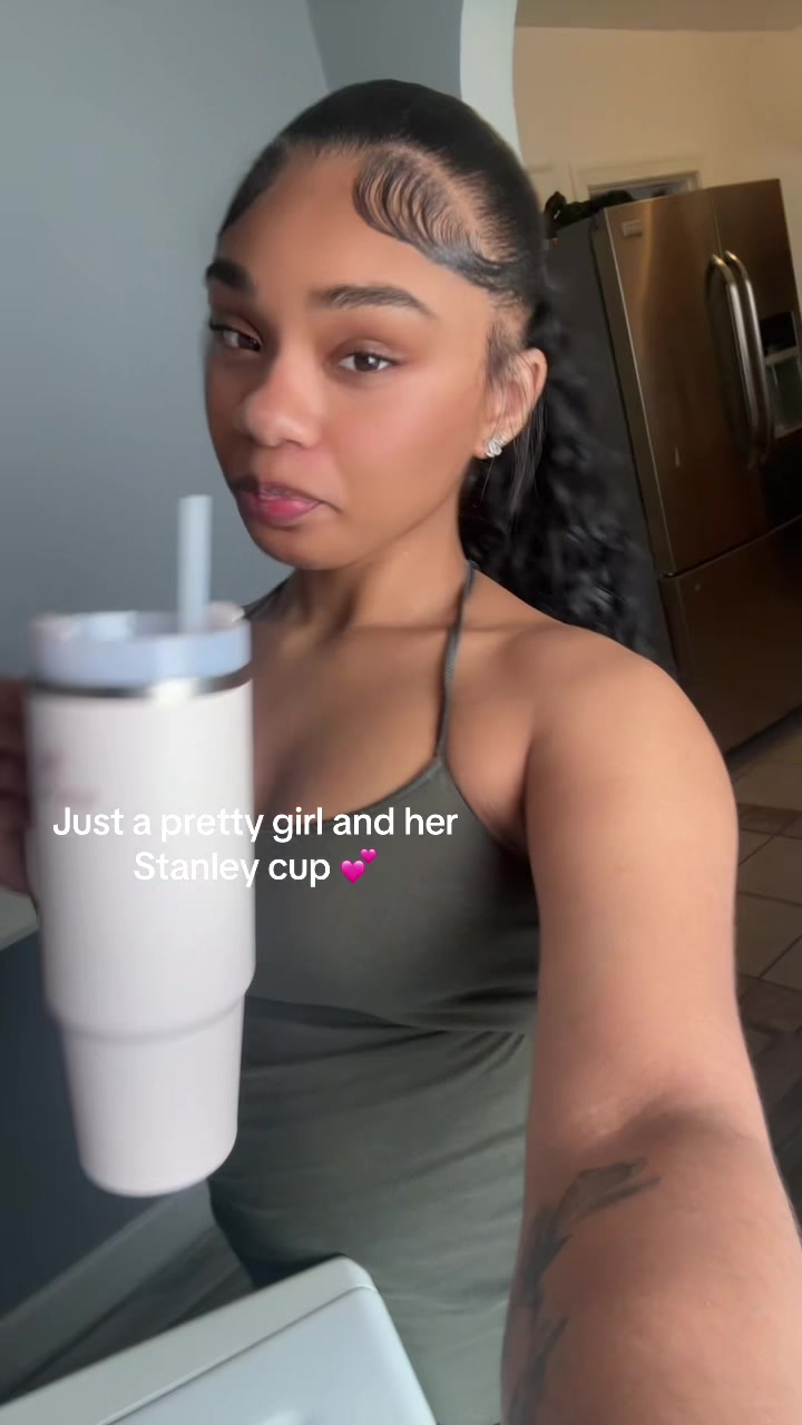 @Lay💕👸🏻