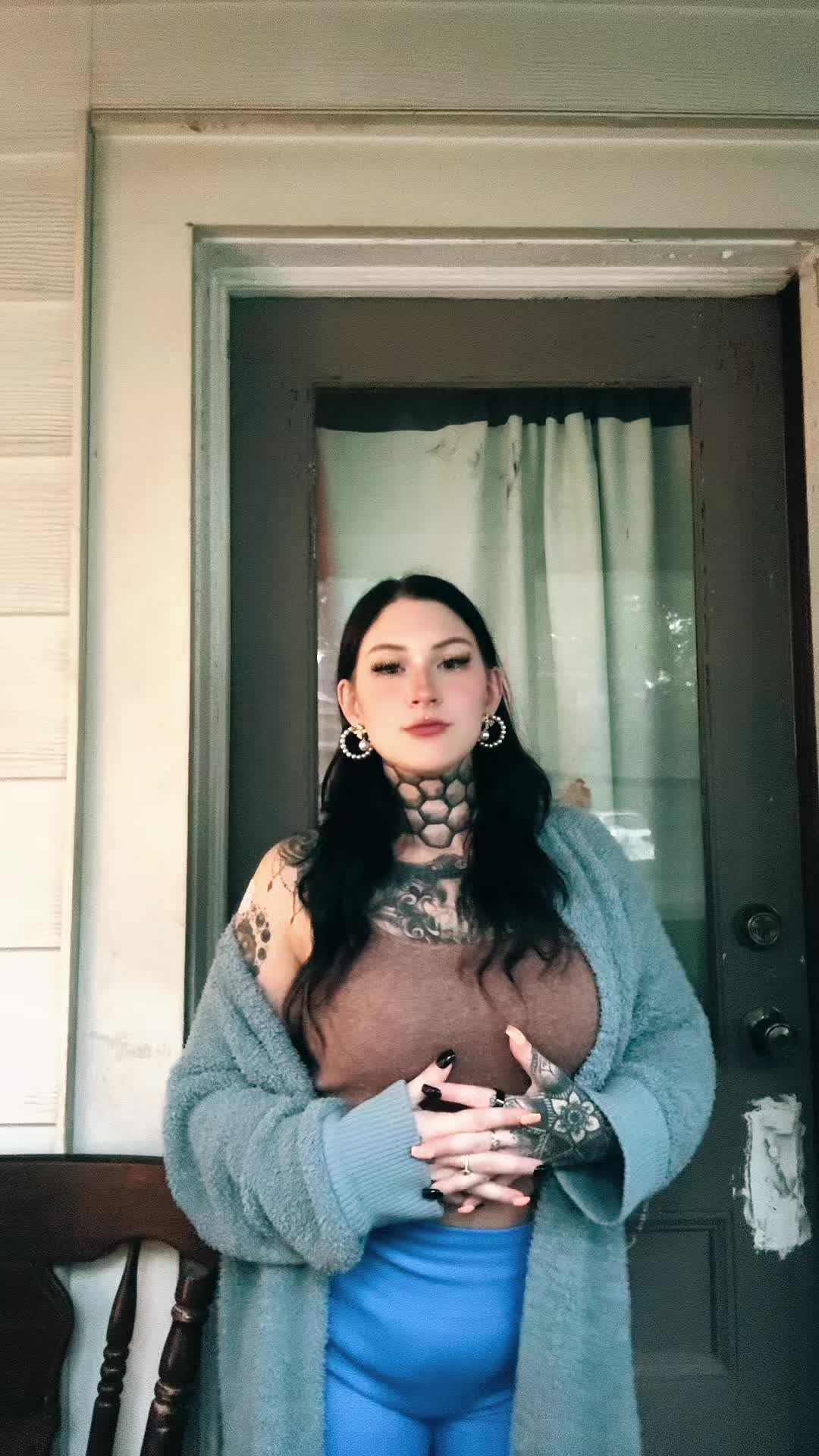@ell.ives