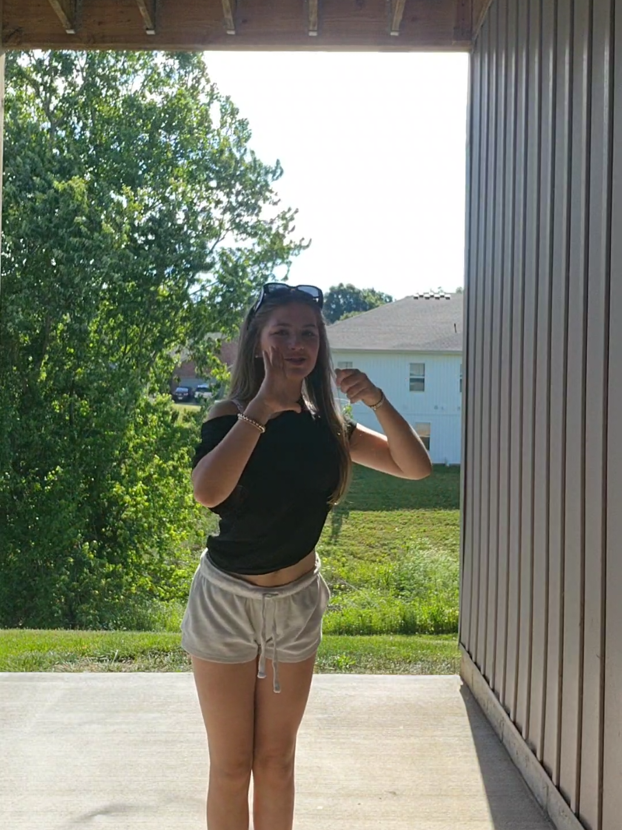 @𝒞𝒶𝓎𝒹𝑒𝑒🌼