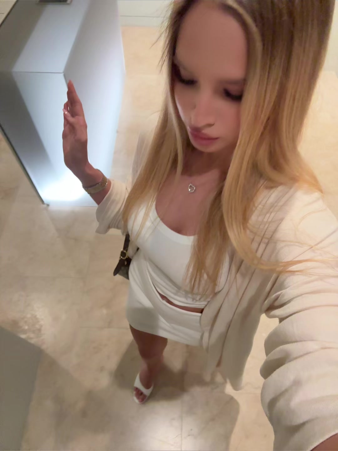@frutkate01