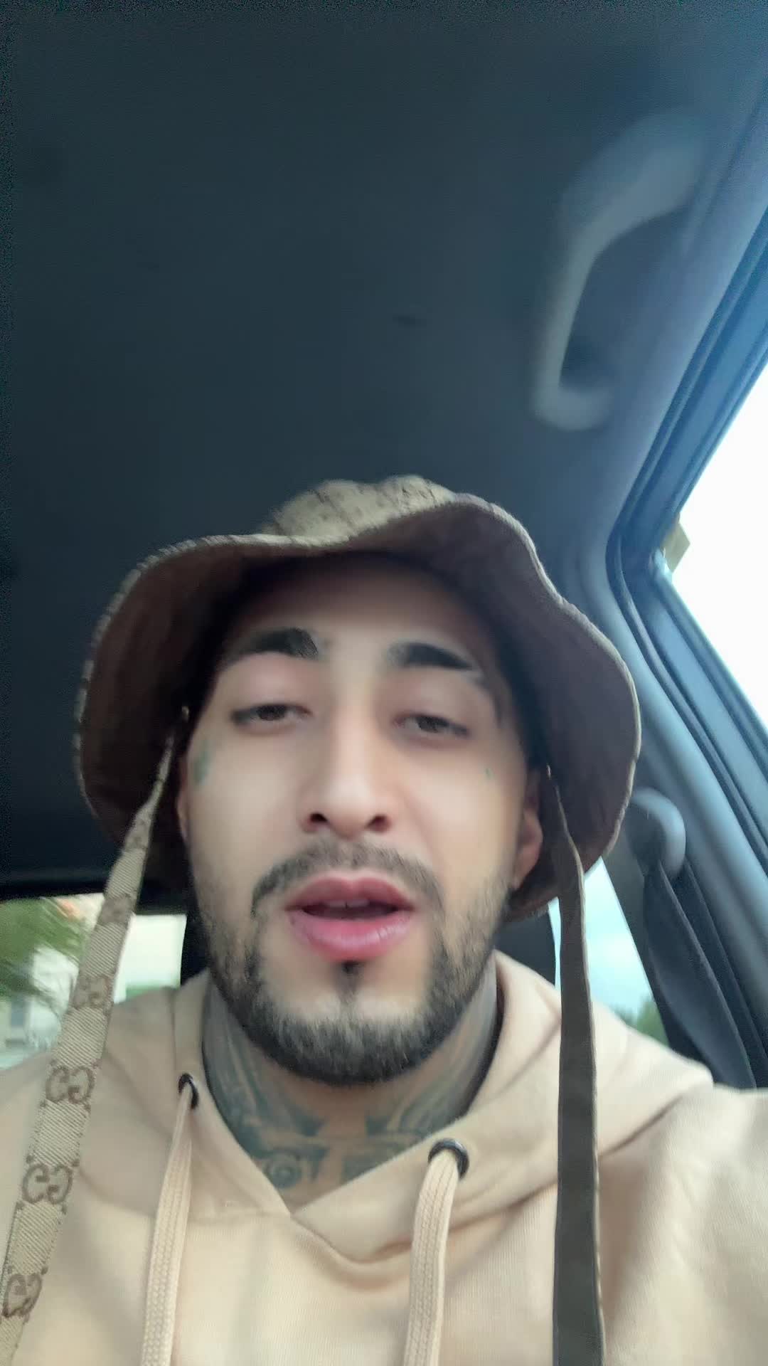 @Neutro Shorty