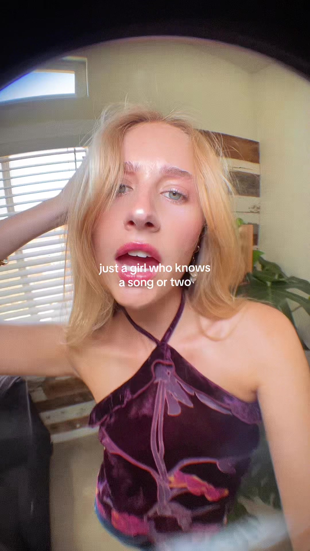 @kelseykinch