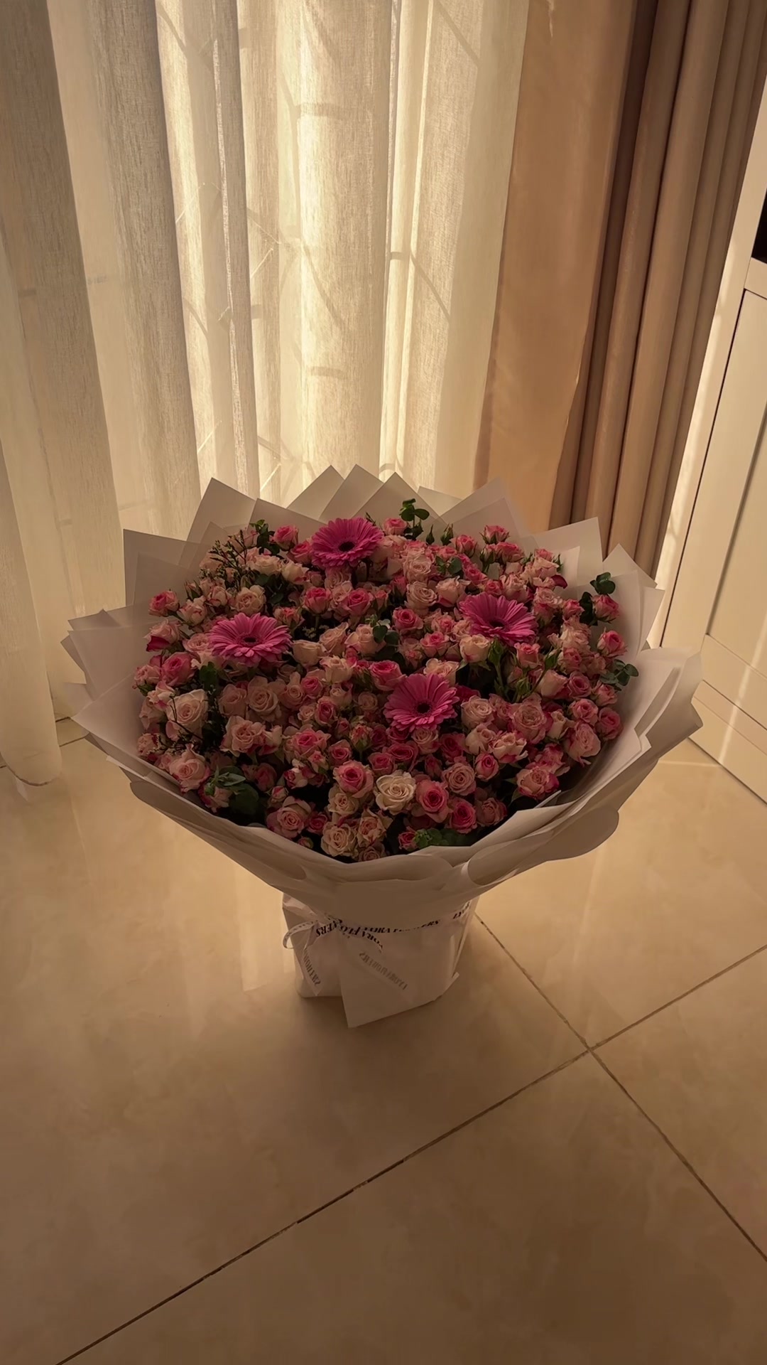 @LYORA FLOWERS | ليورا
