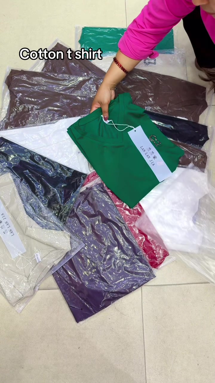 @Season Girls Wears