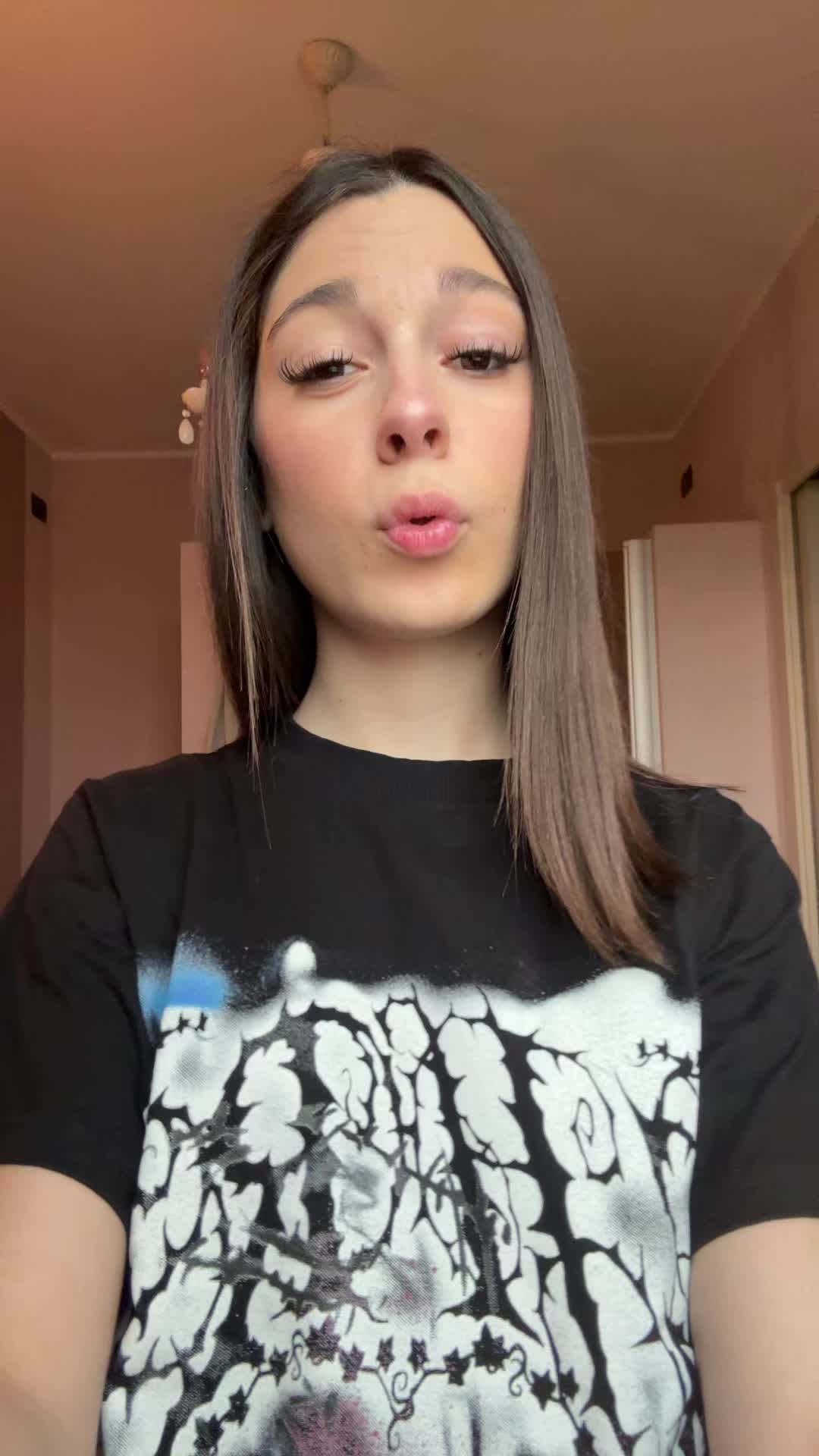 @melaverde____