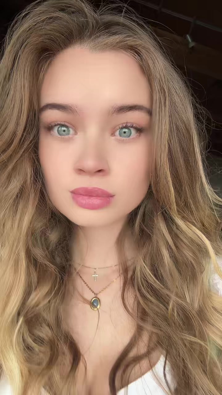 @Laura ✟ Eva