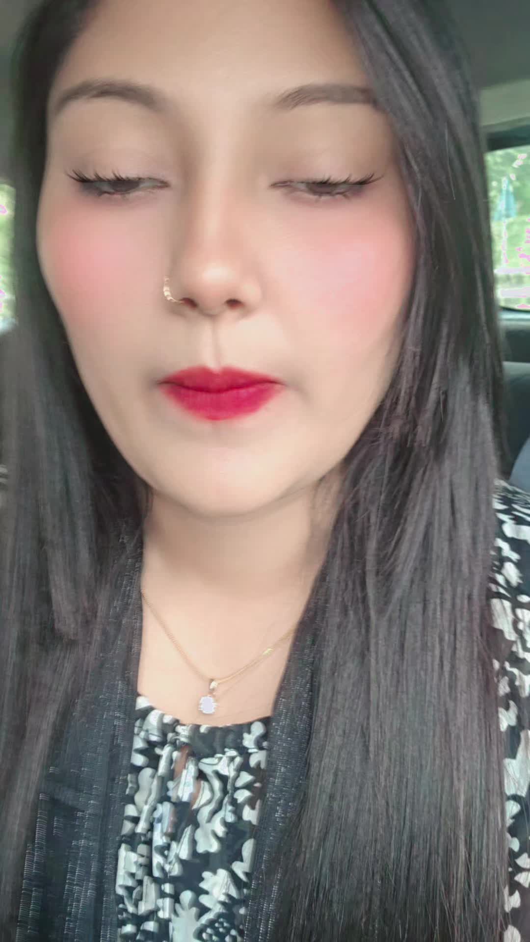 @Luna