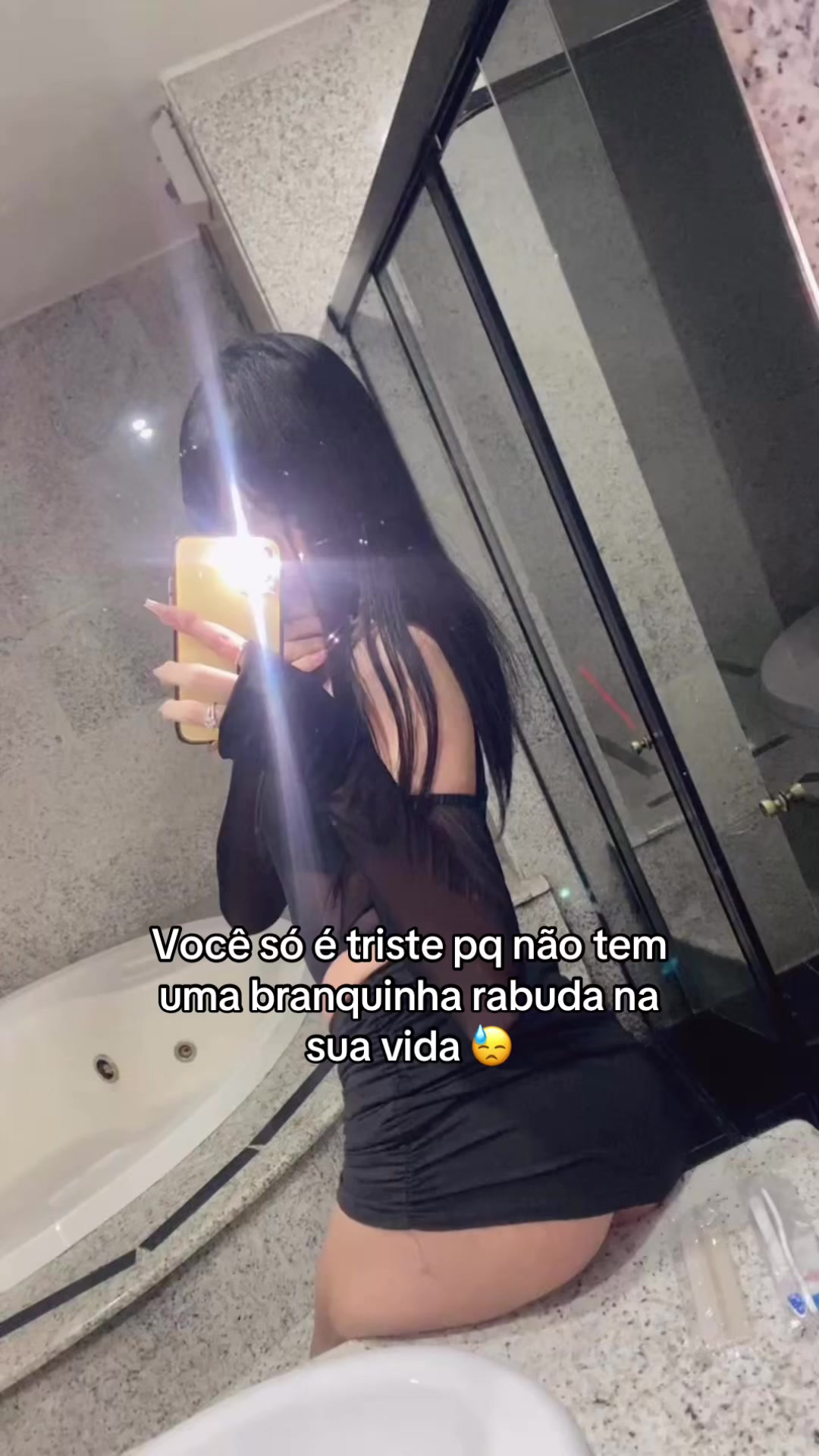 @Mel 🍯
