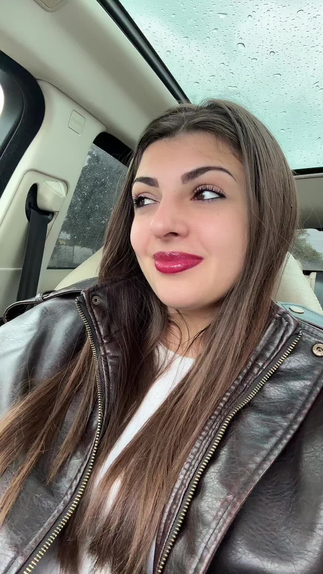 @Daniela Scarabnuta