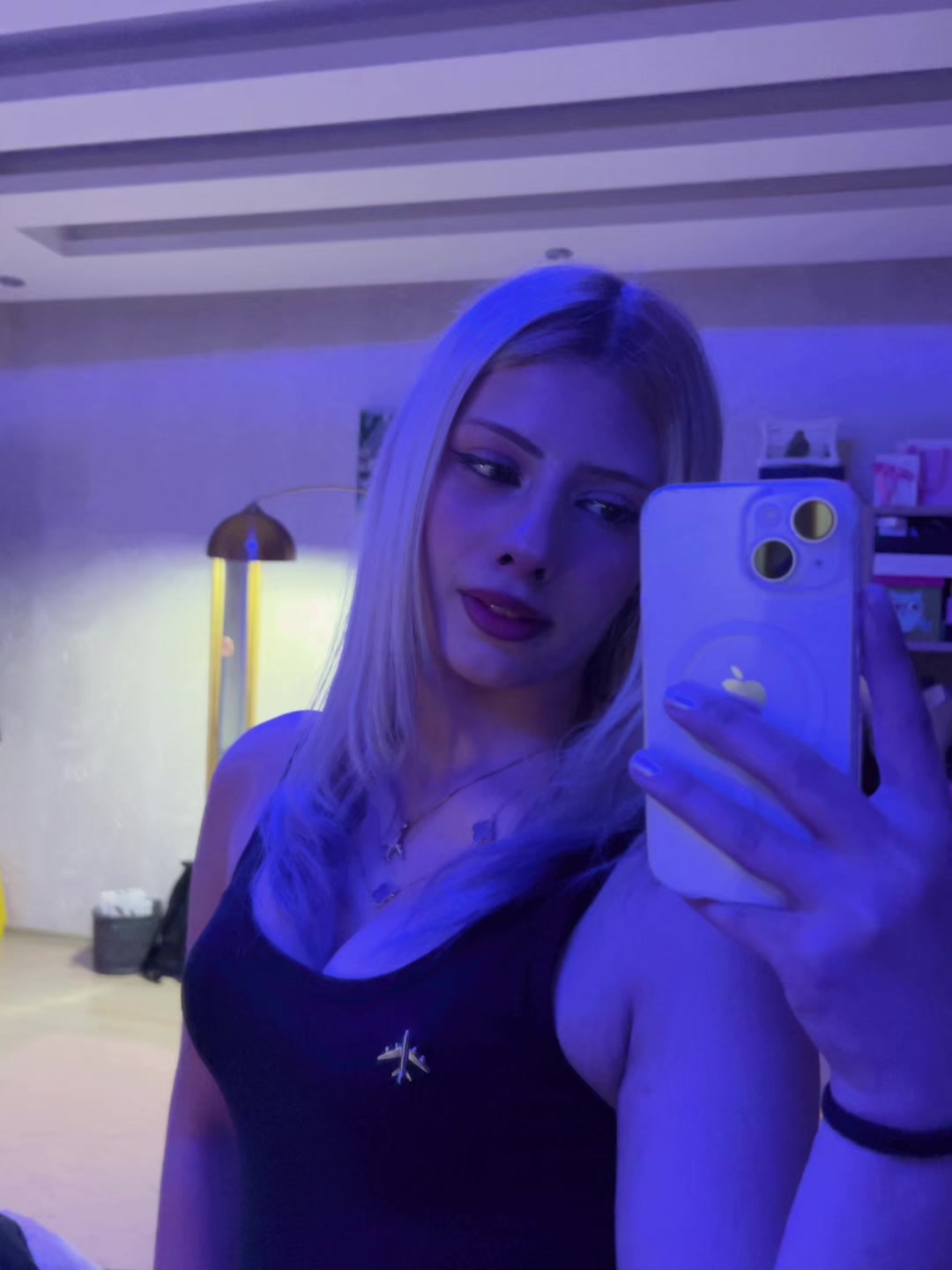 @llarem