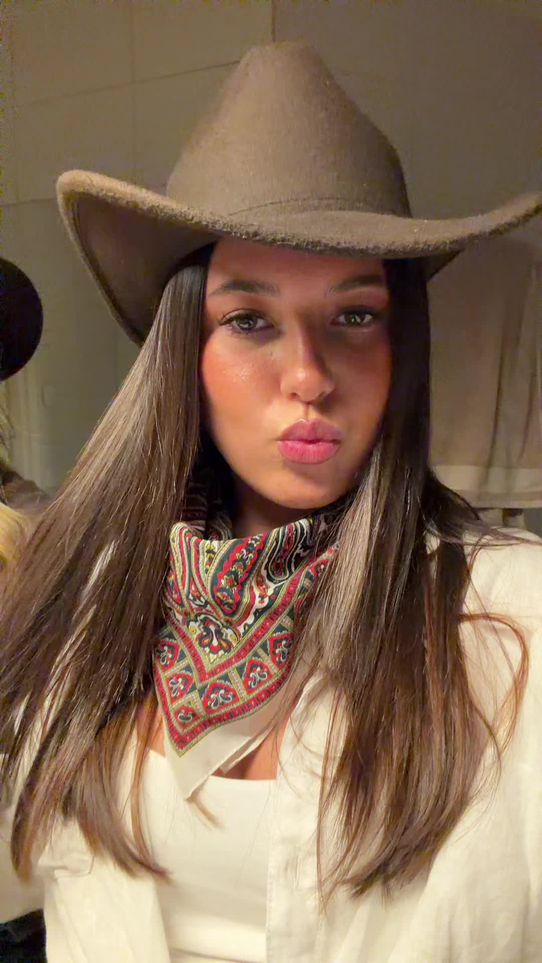 @😽🎀🤞💕💗😇😹