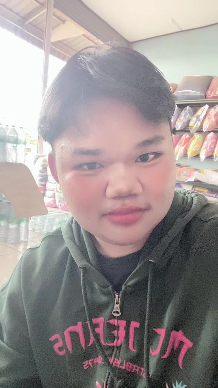 @Zuzy t narak ngaiii🤗