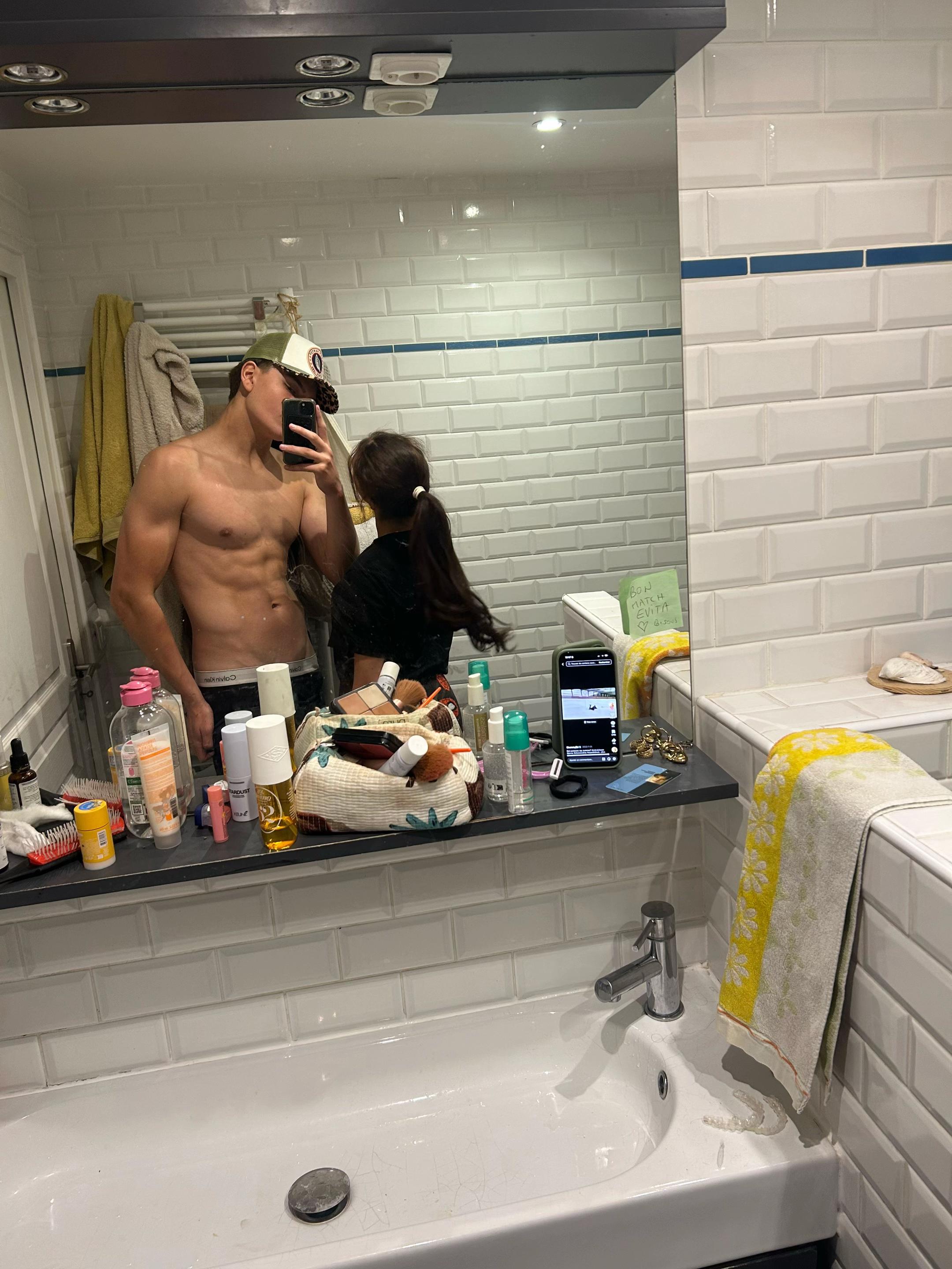 @Lyyrrr