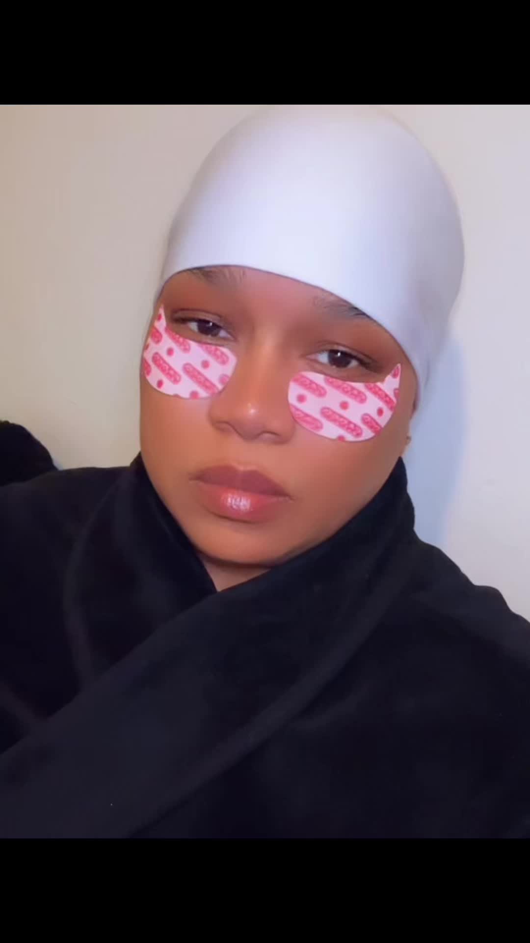 @devorielyons