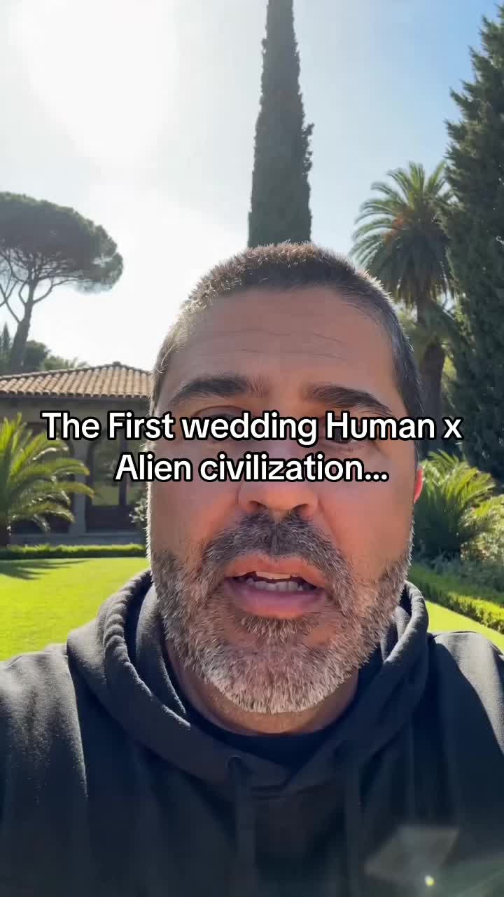 @Mystery AI Man