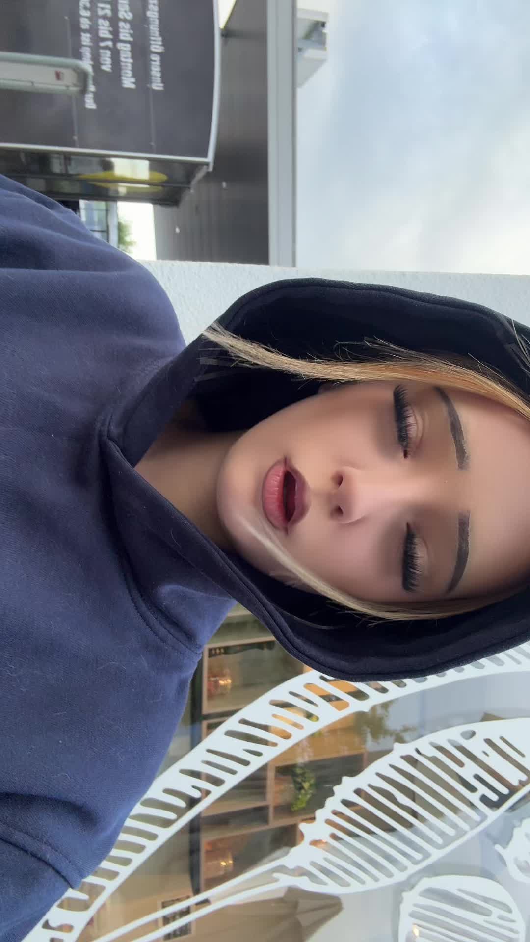@zoefrbg5