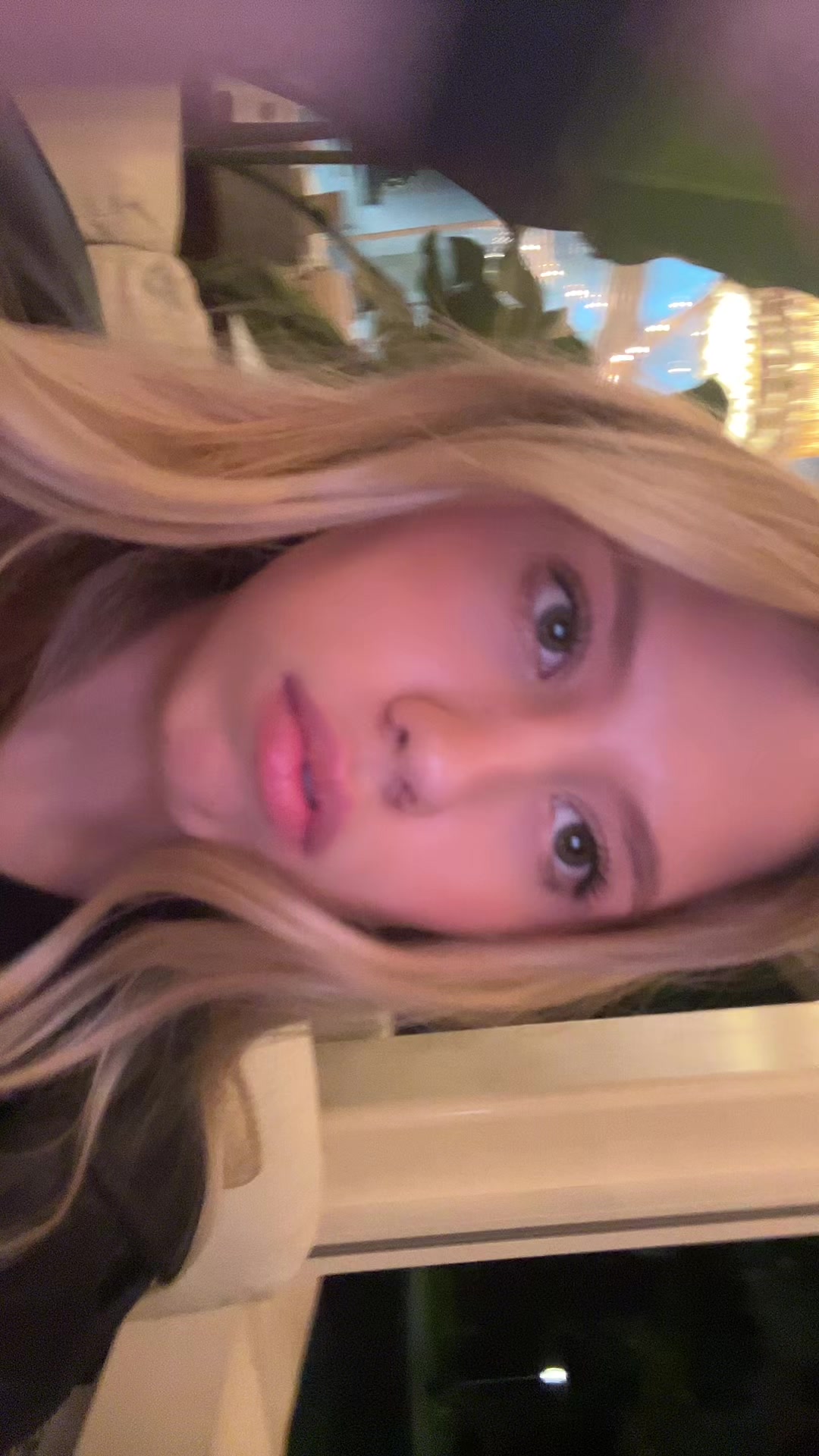 @лизаааа👄
