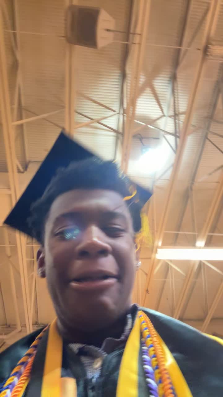 @♱