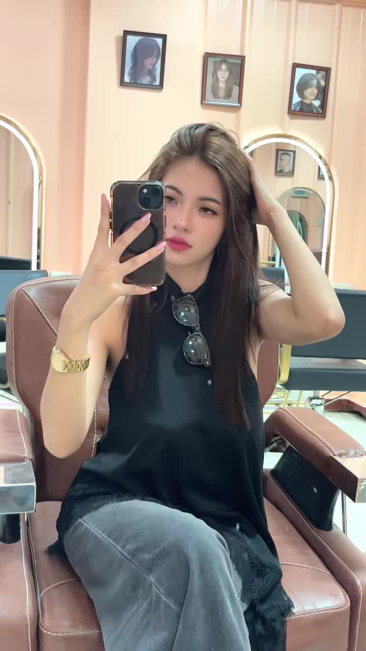 @MOMARIEKATE